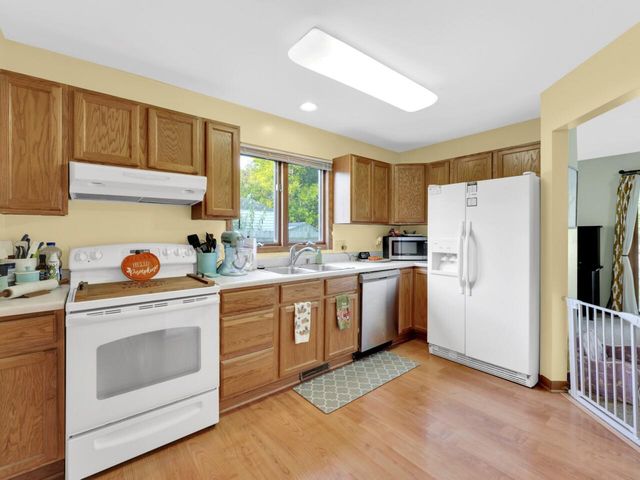 8020 Sage STREET, Burlington, WI 53105