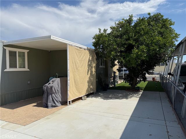 260 N Lyon 38, Hemet, CA 92543