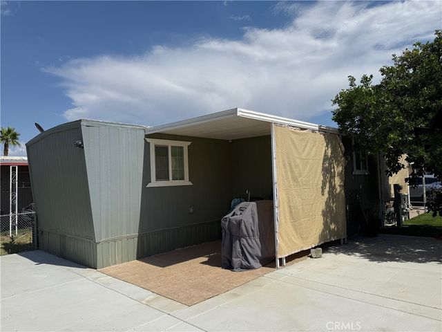 260 N Lyon 38, Hemet, CA 92543