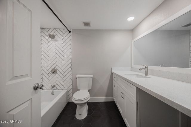 3715 E SWEETWATER Avenue, Phoenix, AZ 85032