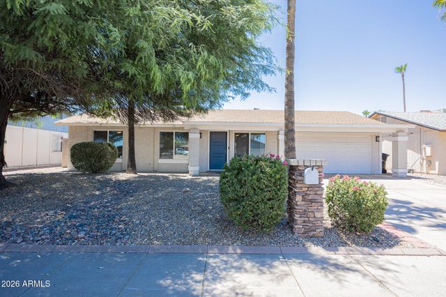 3715 E SWEETWATER Avenue, Phoenix, AZ 85032