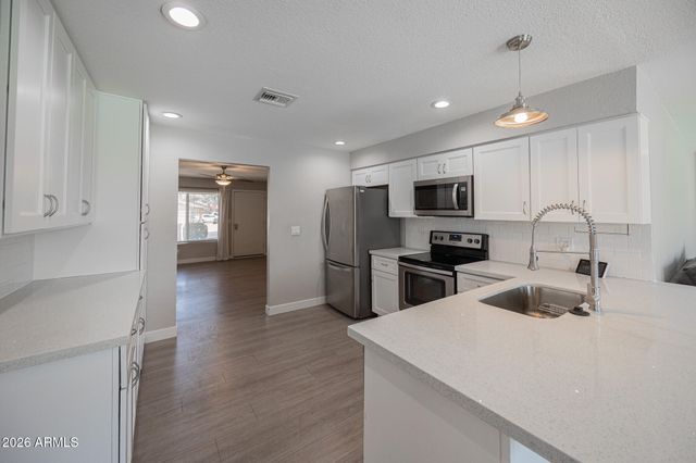 3715 E SWEETWATER Avenue, Phoenix, AZ 85032