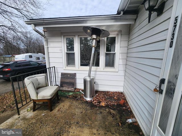 5730 RIDGE RD, Mount Airy, MD 21771