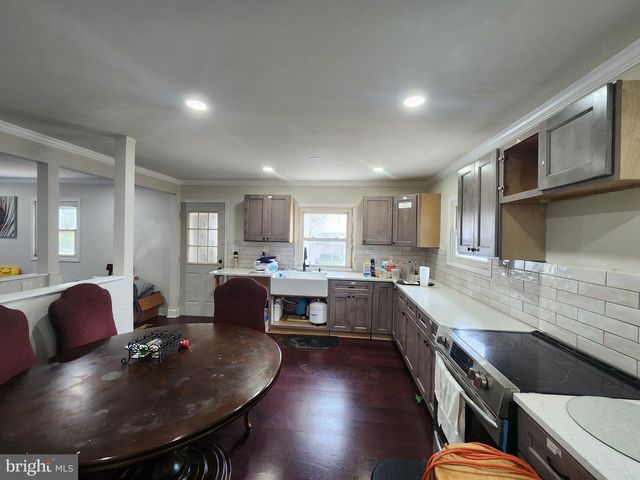 5730 RIDGE RD, Mount Airy, MD 21771