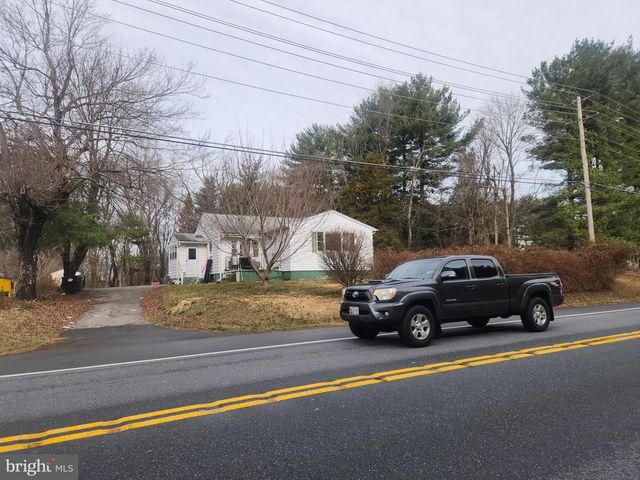 5730 RIDGE RD, Mount Airy, MD 21771