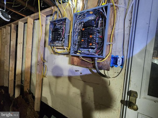 5730 RIDGE RD, Mount Airy, MD 21771