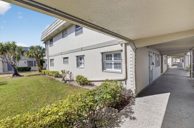 61 Brittany B 61, Delray Beach, FL 33446