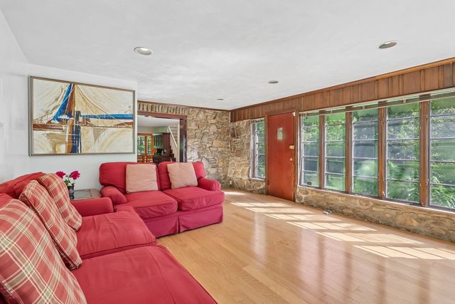 550 Rosecrest DRIVE, Monroeville, PA 15146