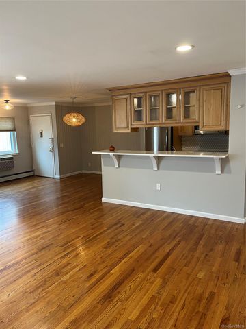 77 Richmond Boulevard 4A, Ronkonkoma, NY 11779