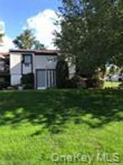 77 Richmond Boulevard 4A, Ronkonkoma, NY 11779