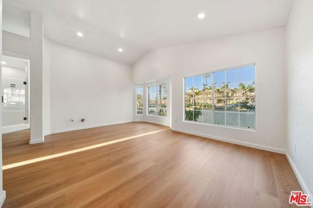 1233 Equinox Way, Chula Vista, CA 91911