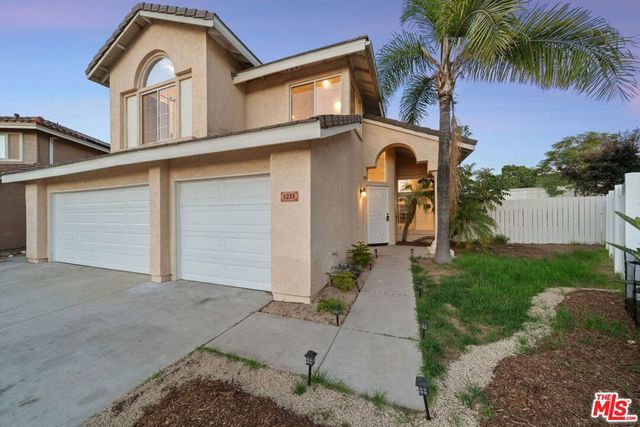 1233 Equinox Way, Chula Vista, CA 91911