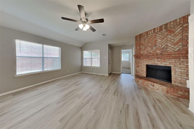 1327 Coppercrest Drive, Spring, TX 77386