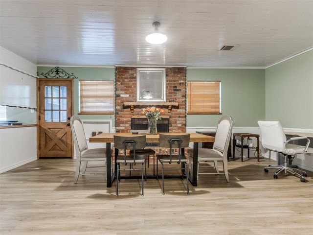 1912 Hardy Drive, Edmond, OK 73013