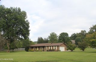 700 E Beavercreek Drive, Knoxville, TN 37918