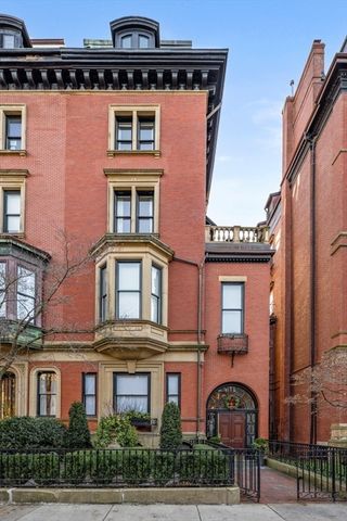36 Commonwealth Avenue PH, Boston, MA 02116