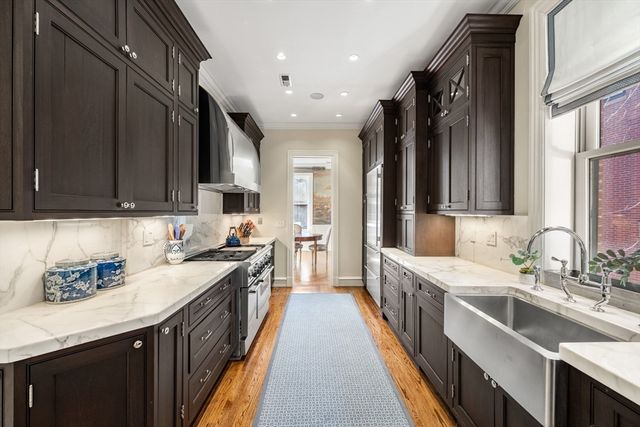 36 Commonwealth Avenue PH, Boston, MA 02116