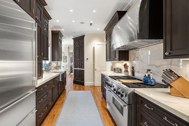 36 Commonwealth Avenue PH, Boston, MA 02116