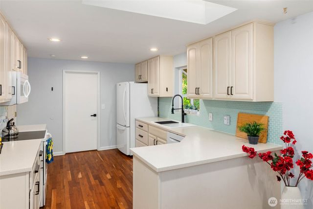 7419 NE 145th Street, Kirkland, WA 98034