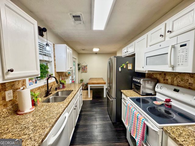 37 Nantucket Drive, Lagrange, GA 30241