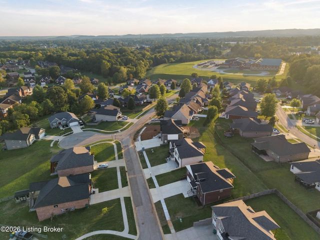 219 Bischoff Way, Shepherdsville, KY 40165