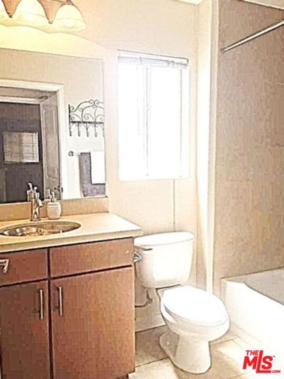 Image 24 of property listing at 345 S Alexandria Avenue 307, Los Angeles, CA 90020