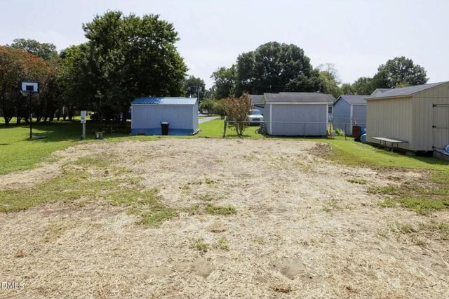 613 S Orange Avenue, Dunn, NC 28334