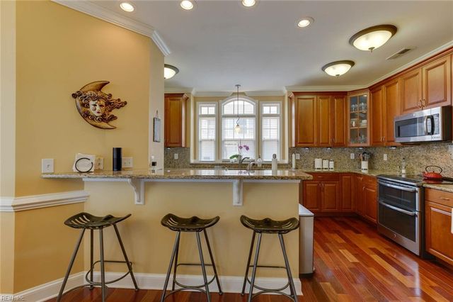 2080 E Ocean View Ave Apt 3A, Norfolk, VA 23503