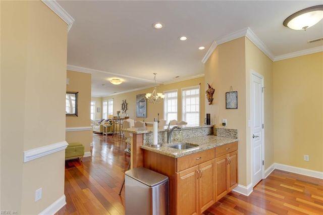 2080 E Ocean View Ave Apt 3A, Norfolk, VA 23503