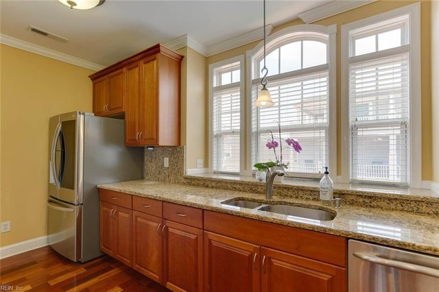 2080 E Ocean View Ave Apt 3A, Norfolk, VA 23503