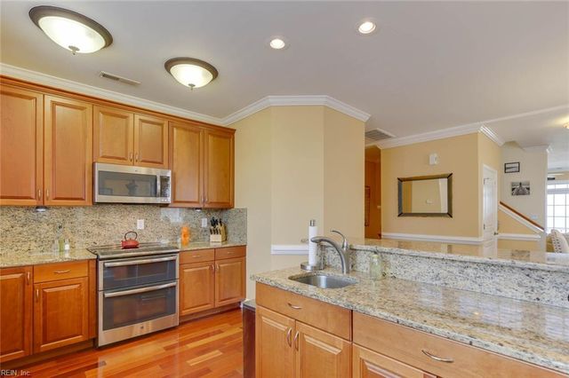2080 E Ocean View Ave Apt 3A, Norfolk, VA 23503