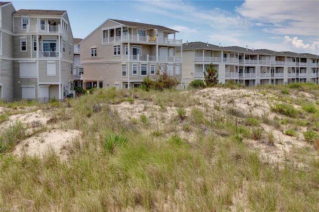 2080 E Ocean View Ave Apt 3A, Norfolk, VA 23503