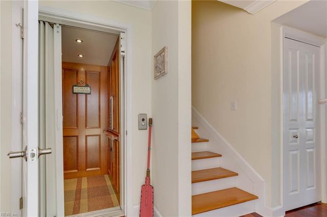 2080 E Ocean View Ave Apt 3A, Norfolk, VA 23503