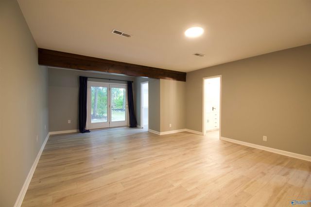 8010 Valley Bend Drive, Huntsville, AL 35802