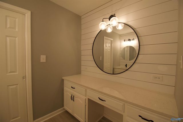 8010 Valley Bend Drive, Huntsville, AL 35802