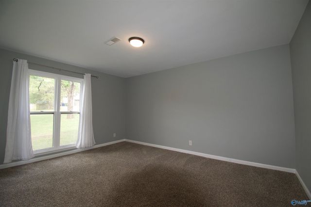 8010 Valley Bend Drive, Huntsville, AL 35802