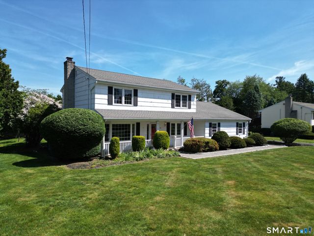 19 Zephyr Road, Trumbull, CT 06611