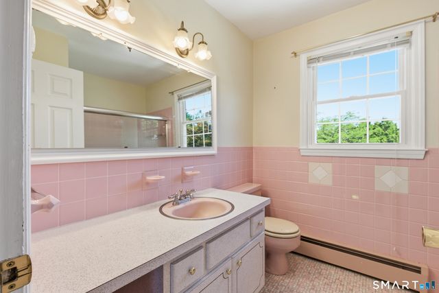 19 Zephyr Road, Trumbull, CT 06611