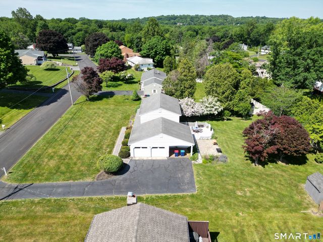 19 Zephyr Road, Trumbull, CT 06611