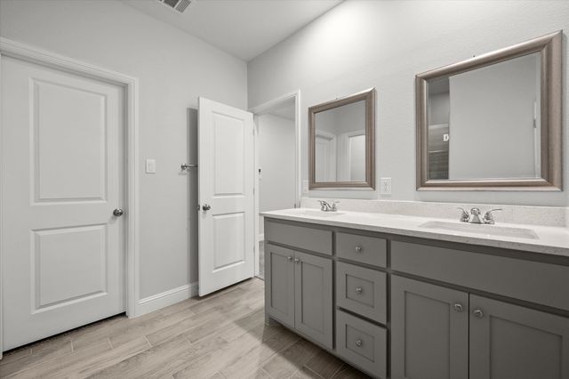 2355 Spring Park Boulevard, Arlington, TX 76013