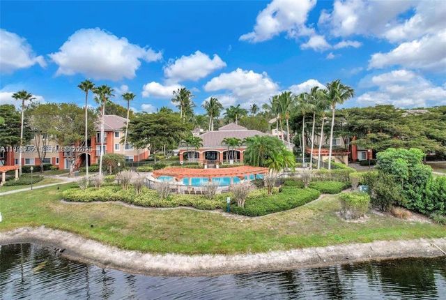 4195 N Haverhill Rd 304, West Palm Beach, FL 33417