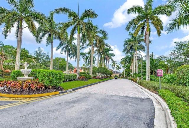 4195 N Haverhill Rd 304, West Palm Beach, FL 33417