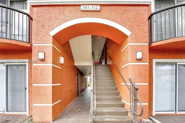 4195 N Haverhill Rd 304, West Palm Beach, FL 33417