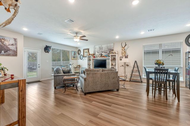 1946 Chief Street, Bryan, TX 77807