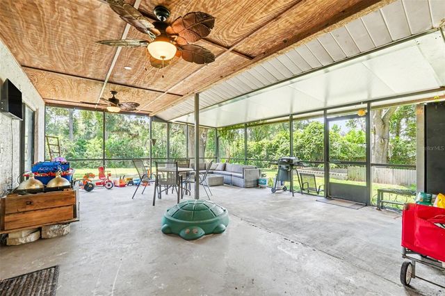 534 LEVERETT ROAD, Seffner, FL 33584