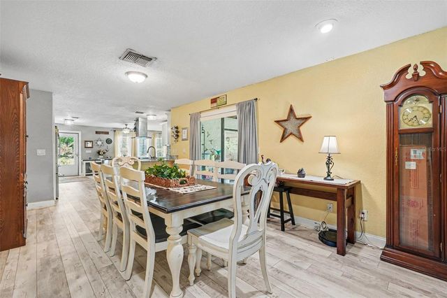 534 LEVERETT ROAD, Seffner, FL 33584