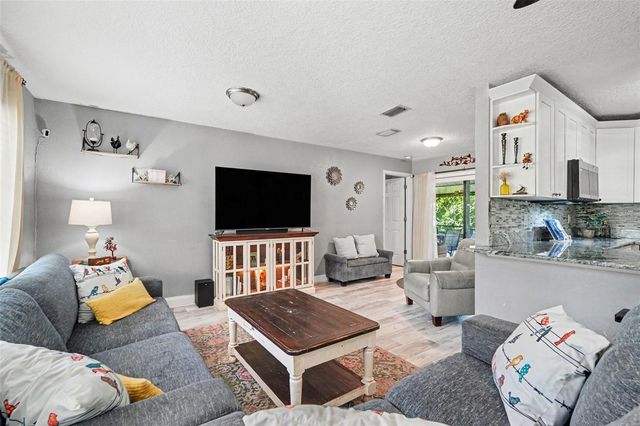 534 LEVERETT ROAD, Seffner, FL 33584