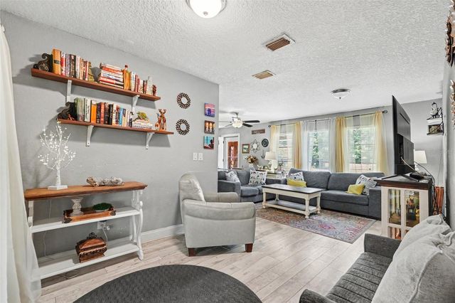 534 LEVERETT ROAD, Seffner, FL 33584