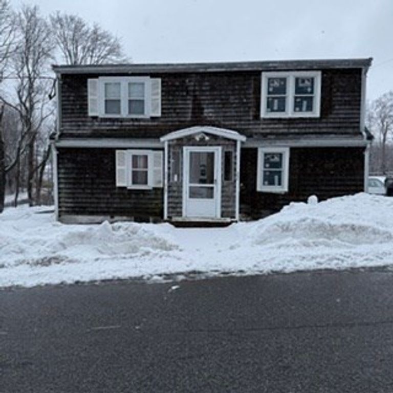 22 Hall Street 2, Plymouth, MA 02360