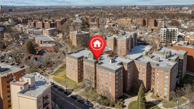 142-35 84 Drive 6B, Briarwood, NY 11435